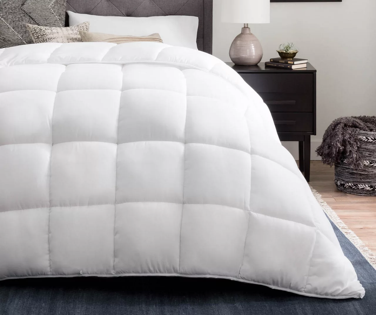 White Down Alternative Twin XL Quilted Comforter 1 White Down Alternative Twin XL Quilted Comforter