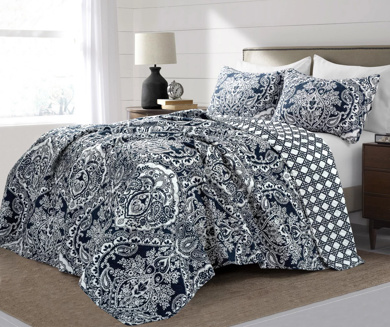 Aubree Navy & White Full/Queen 3-Piece Quilt Set 6 Aubree Navy & White Full/Queen 3-Piece Quilt Set - Image 6