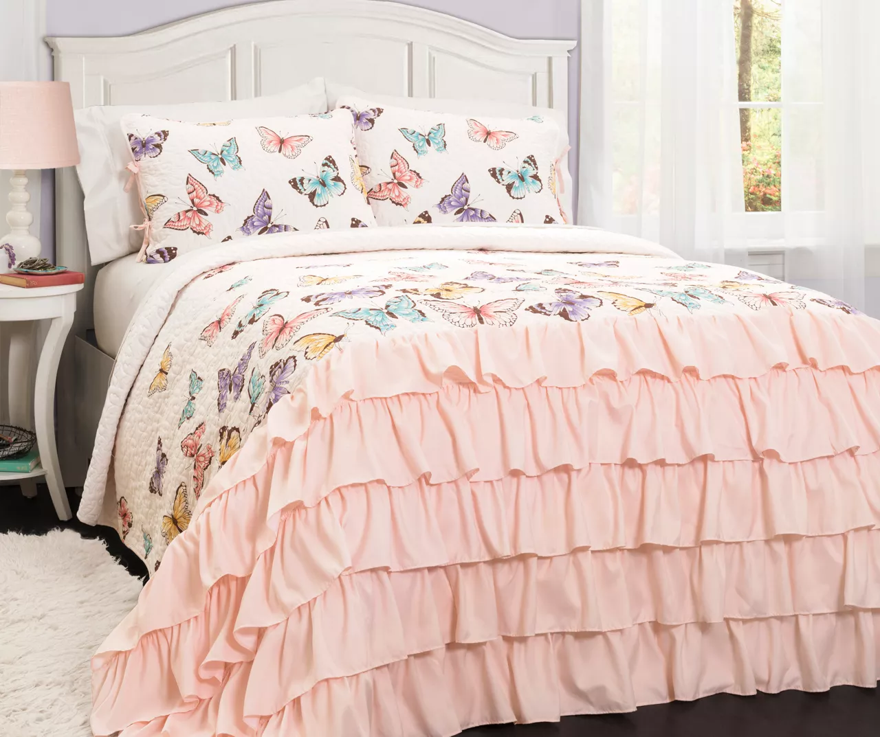 White & Pink Flutter Butterfly Ruffle Full/Queen 3-Piece Quilt Set 1 White & Pink Flutter Butterfly Ruffle Full/Queen 3-Piece Quilt Set