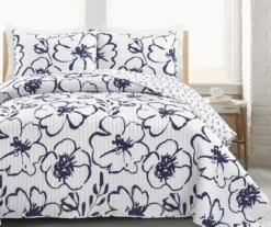 Scandinavian Floral Quilt Set