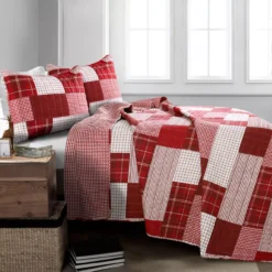 Greenville White & Red Plaid Patchwork Full/Queen 3-Piece Quilt Set -Hoover Sales Store 810553069 2
