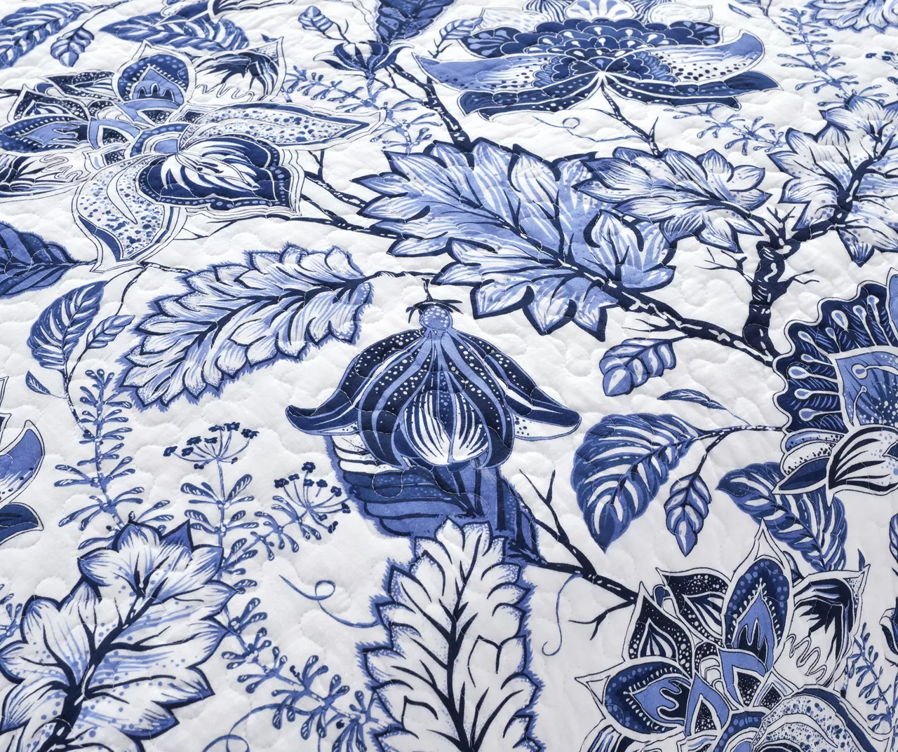 Cynthia Jacobean Floral 3-Piece Quilt Set 9 Cynthia Jacobean Floral 3-Piece Quilt Set - Image 9