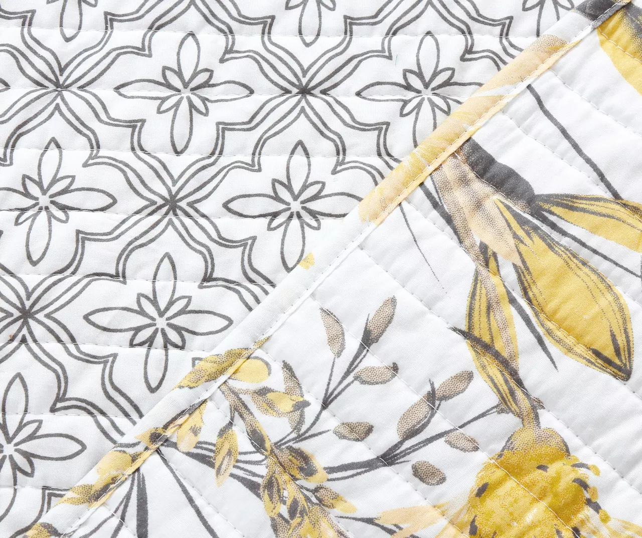 Adalia Floral Reversible 3-Piece Quilt Set 5 Adalia Floral Reversible 3-Piece Quilt Set - Image 5