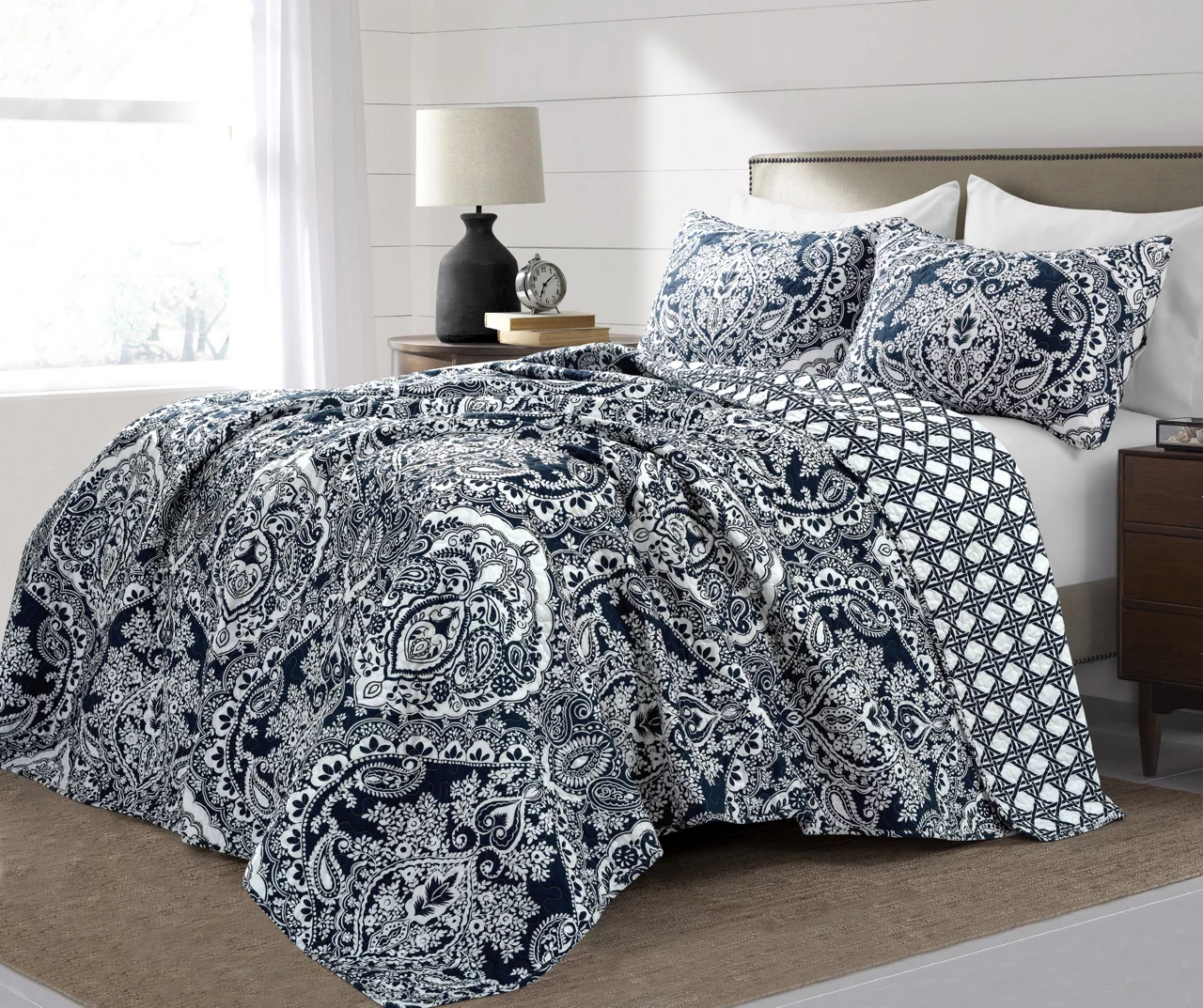 Aubree Arabesque Reversible 3-Piece Quilt Set 1 Aubree Arabesque Reversible 3-Piece Quilt Set