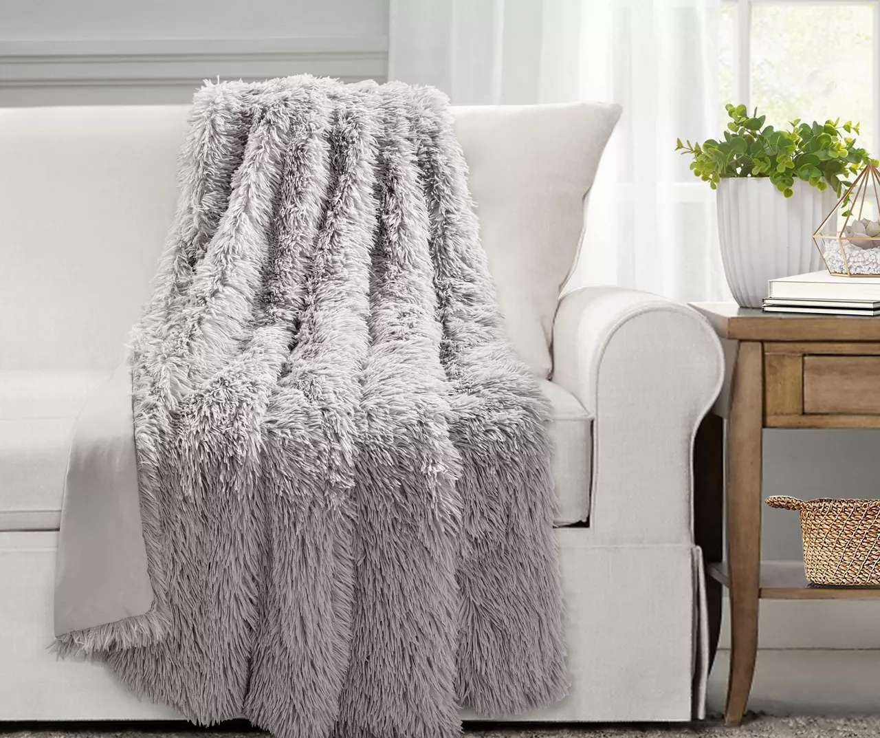 Emma Light Gray Faux Fur Throw, (50" X 60") 1 Emma Light Gray Faux Fur Throw, (50" X 60")