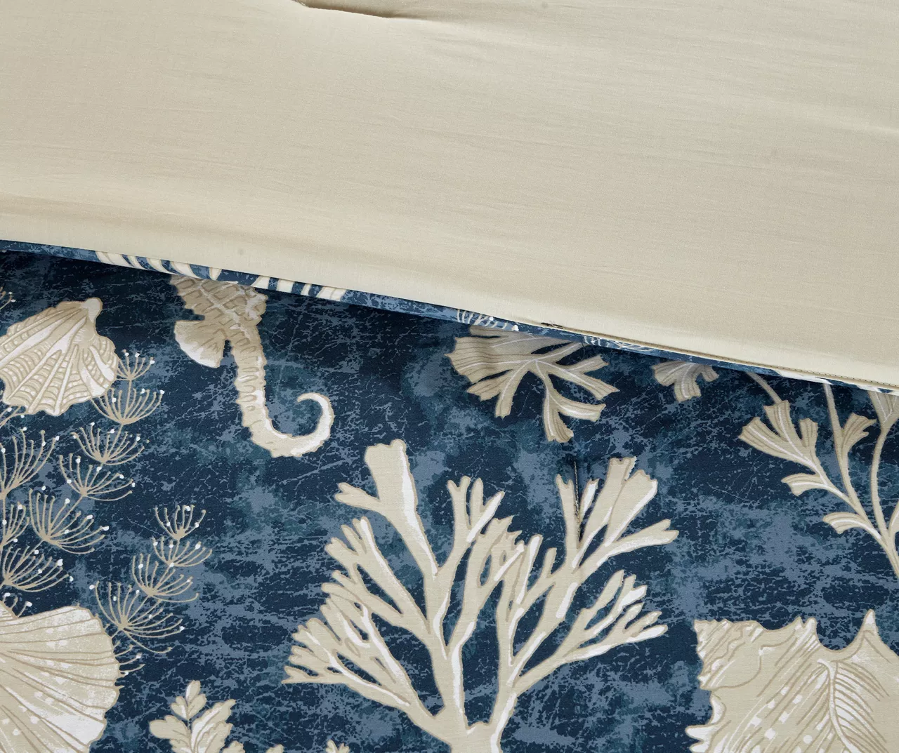 Bedford Blue & White Coastal Cotton Sateen Queen 7-Piece Comforter Set 7 Bedford Blue & White Coastal Cotton Sateen Queen 7-Piece Comforter Set - Image 7