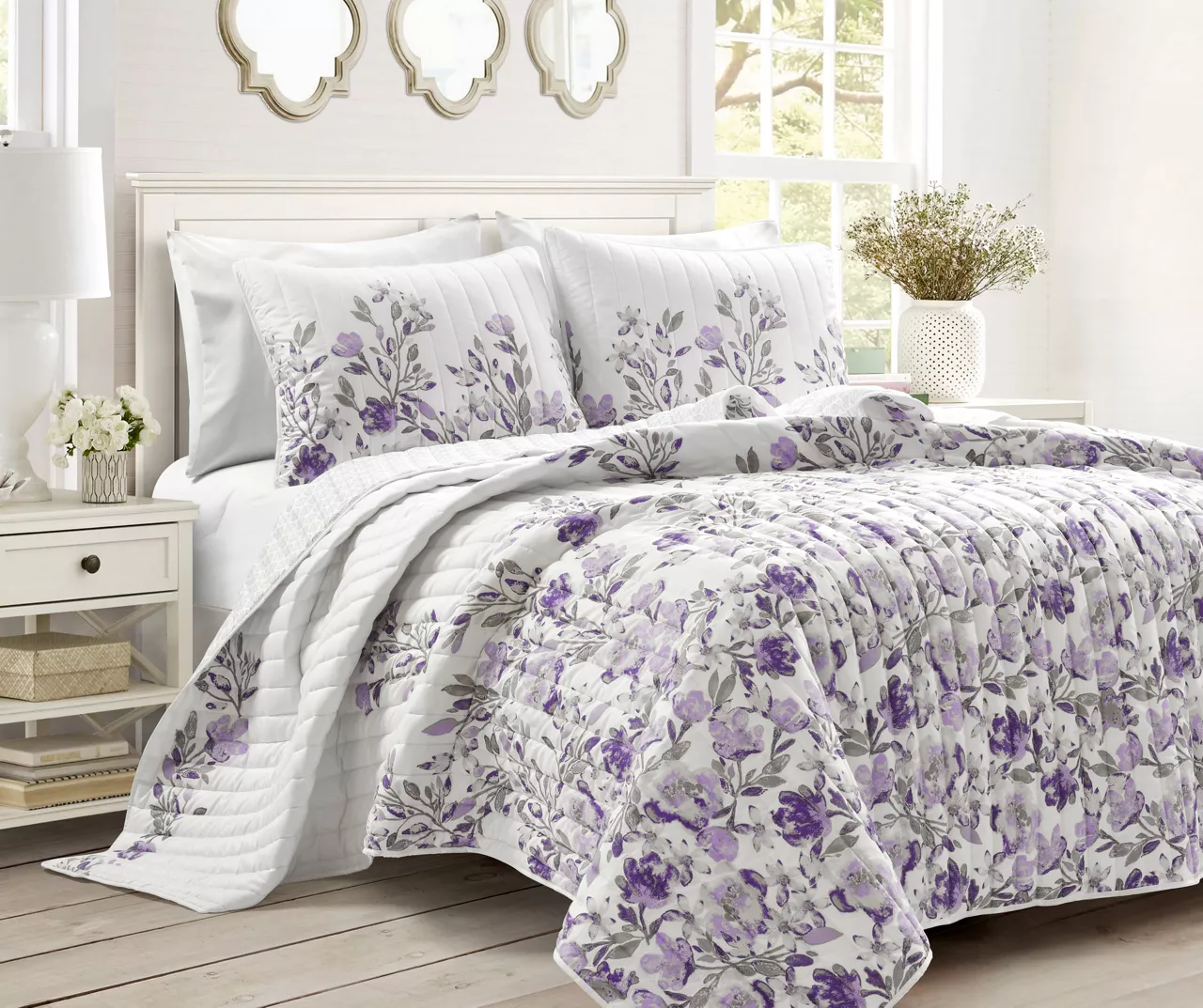 Lush Decor Tanisha Floral Reversible Quilt Set 4 Lush Decor Tanisha Floral Reversible Quilt Set - Image 4