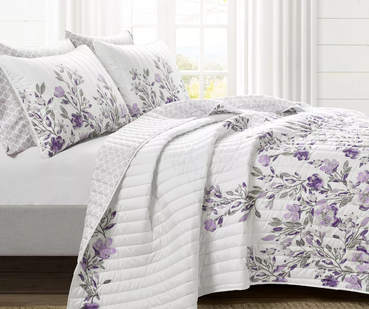 Lush Decor Tanisha Floral Reversible 5-Piece Quilt Set 19 Lush Decor Tanisha Floral Reversible 5-Piece Quilt Set - Image 19