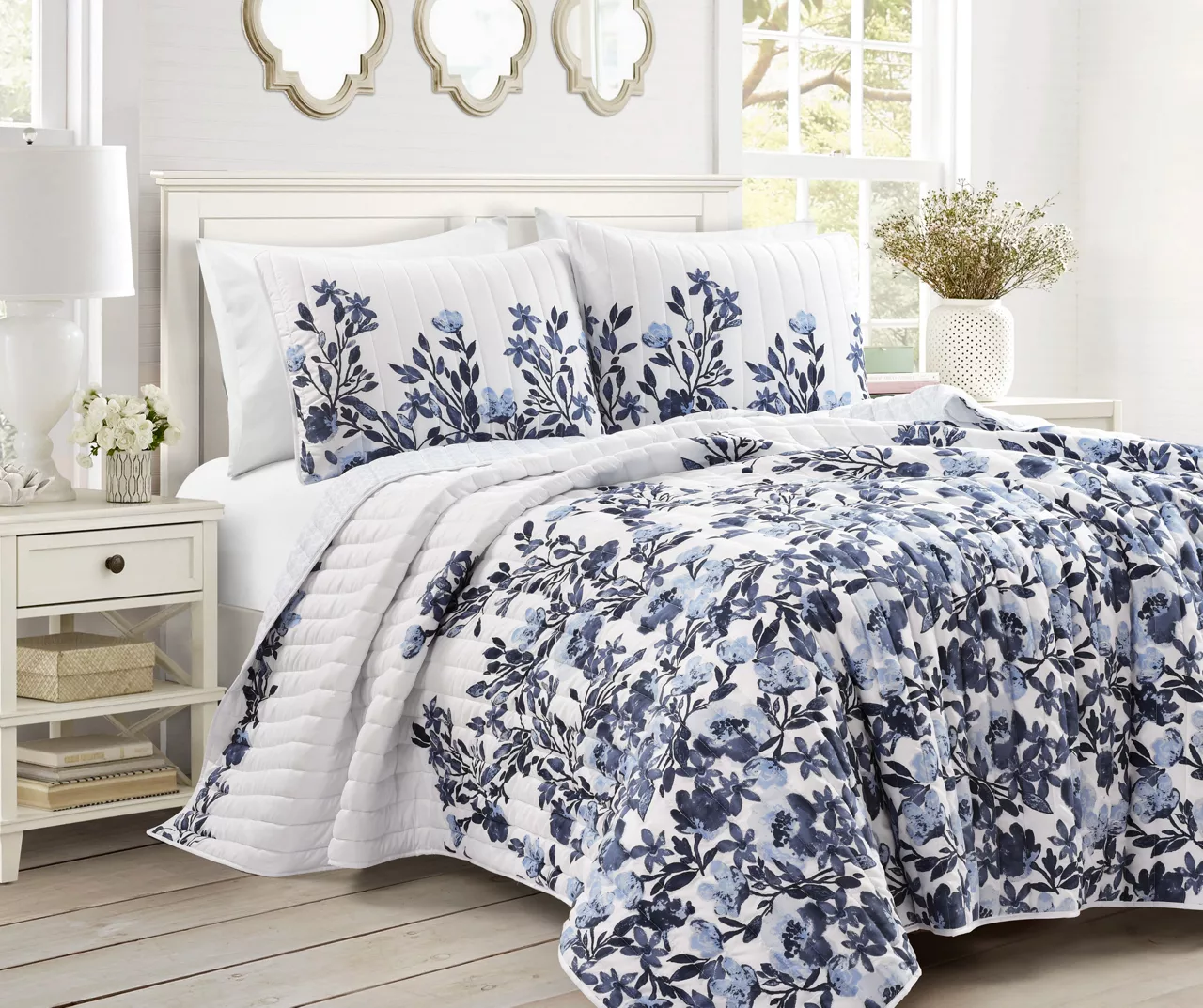 Lush Decor Tanisha Floral Reversible Quilt Set 2 Lush Decor Tanisha Floral Reversible Quilt Set - Image 2