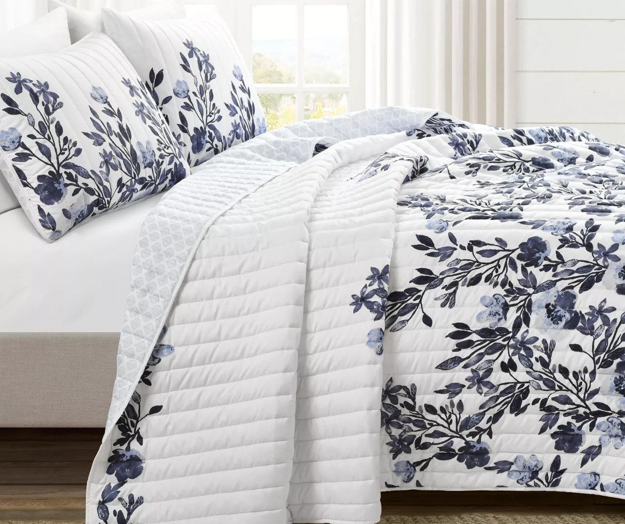 Lush Decor Tanisha Floral Reversible Quilt Set 5 Lush Decor Tanisha Floral Reversible Quilt Set - Image 5