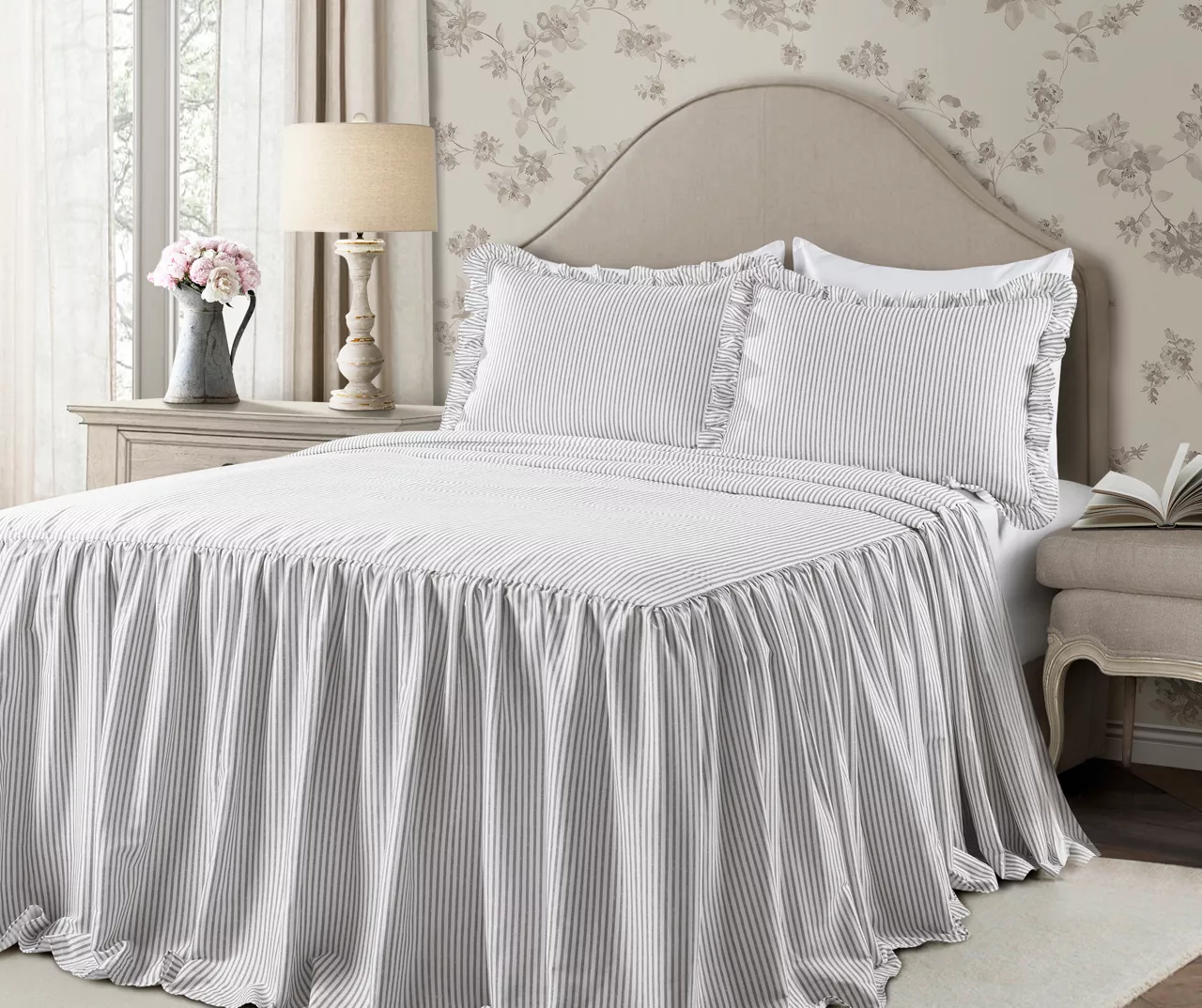 Lush Decor Pinstripe Bedspread Set 9 Lush Decor Pinstripe Bedspread Set - Image 9