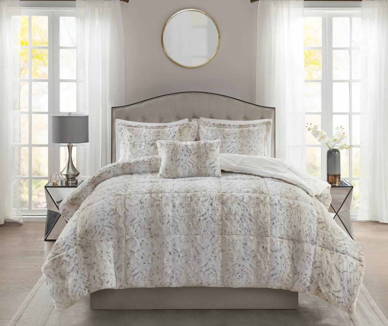 Marselle Leopard Print Faux Fur 4-Piece Comforter Set 2 Marselle Leopard Print Faux Fur 4-Piece Comforter Set - Image 2