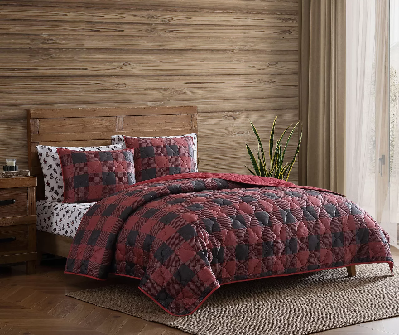 Black & Red Buffalo Check Plush Full/Queen 3-Piece Quilt Set 2 Black & Red Buffalo Check Plush Full/Queen 3-Piece Quilt Set - Image 2