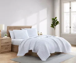 Weston White Chevron-Quilted Queen 3-Piece Quilt Set